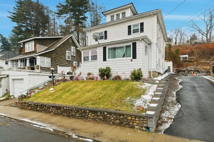21 Francis Ave, Holyoke, MA 01040 - Image #3