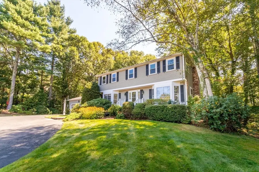 14 Onondaga Ln, Medfield, MA 02052 - Image #3