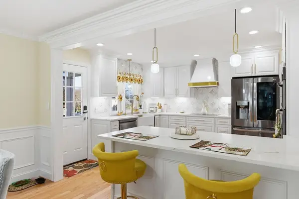 17 Cunniff Ave, Milford, MA 01757