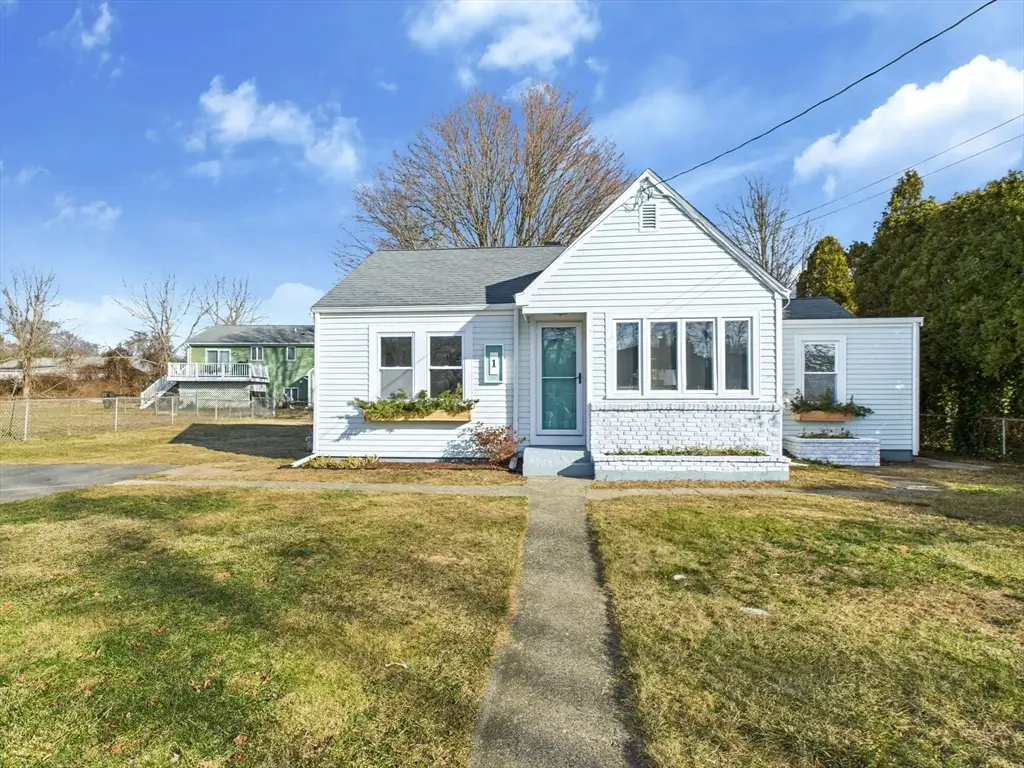 1 Harvard St, Fairhaven, MA 02719 - Image #1