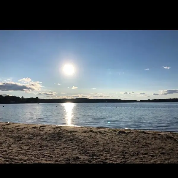 24 1st St, Amesbury, MA 01913