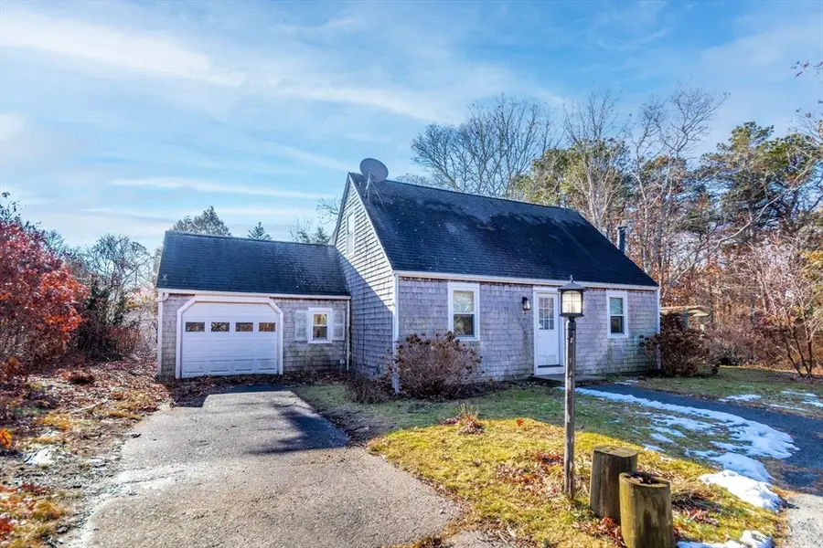 114 Doran Dr, Falmouth Town, MA 02536 - Image #2