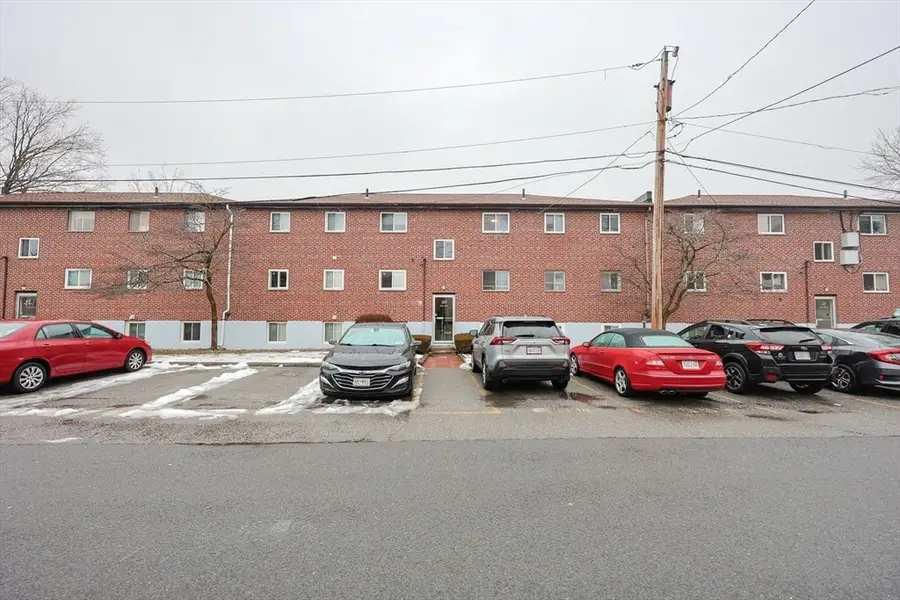 60 Bryon Rd #1, Chestnut Hill, MA 02467 - Image #3