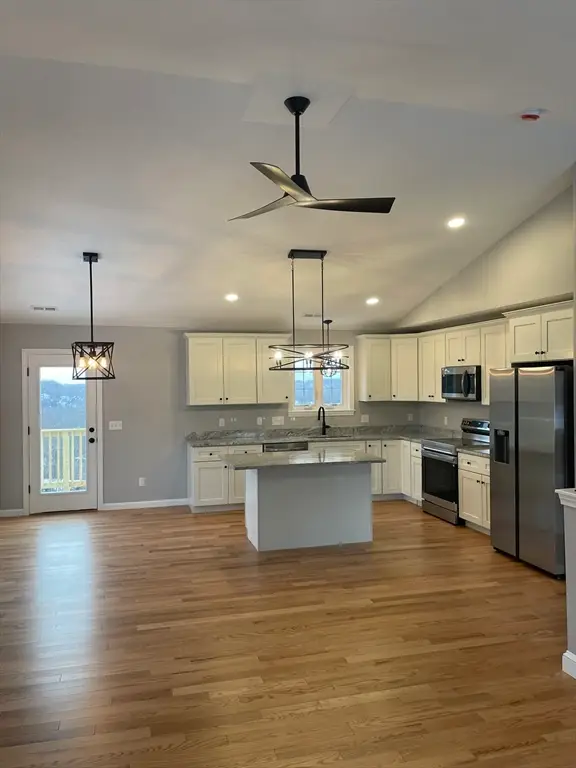 27 Havana Rd, Worcester, MA 01603 - Image #3