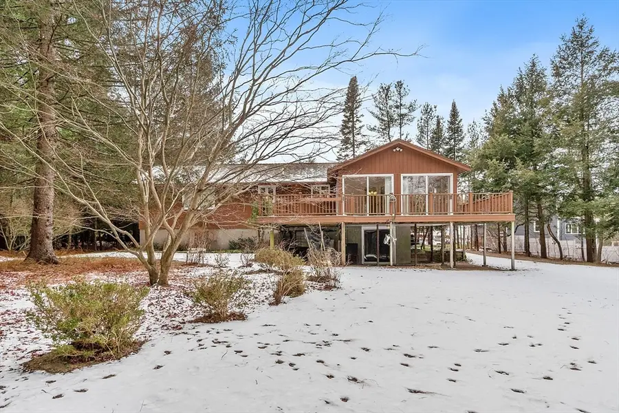 3 Seneca Cir, Andover, MA 01810 - Image #2