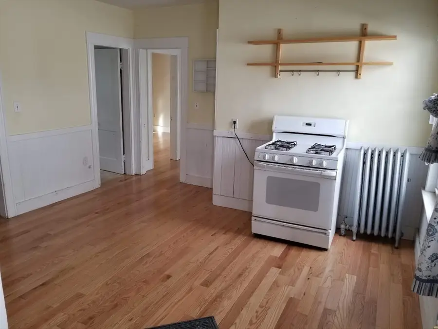 8-10 Elsmere Ave, Methuen, MA 01844 - Image #3