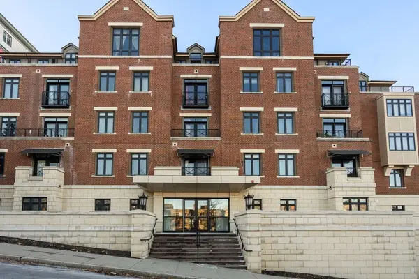 1501 Commonwealth #409, Boston, MA 02135