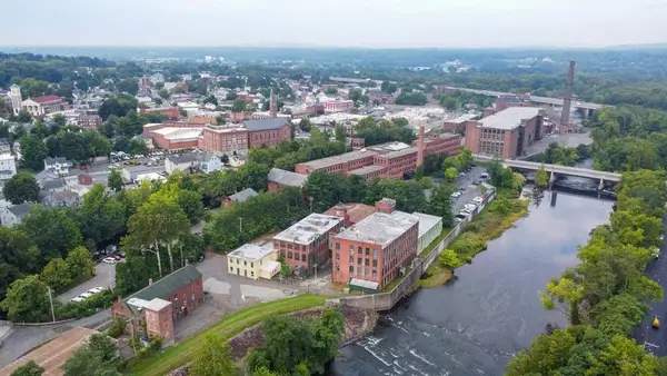 35 Lower Grape St, Chicopee, MA 01013