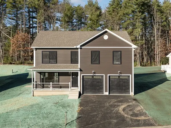23 High Bluff Rd, Belchertown, MA 01007
