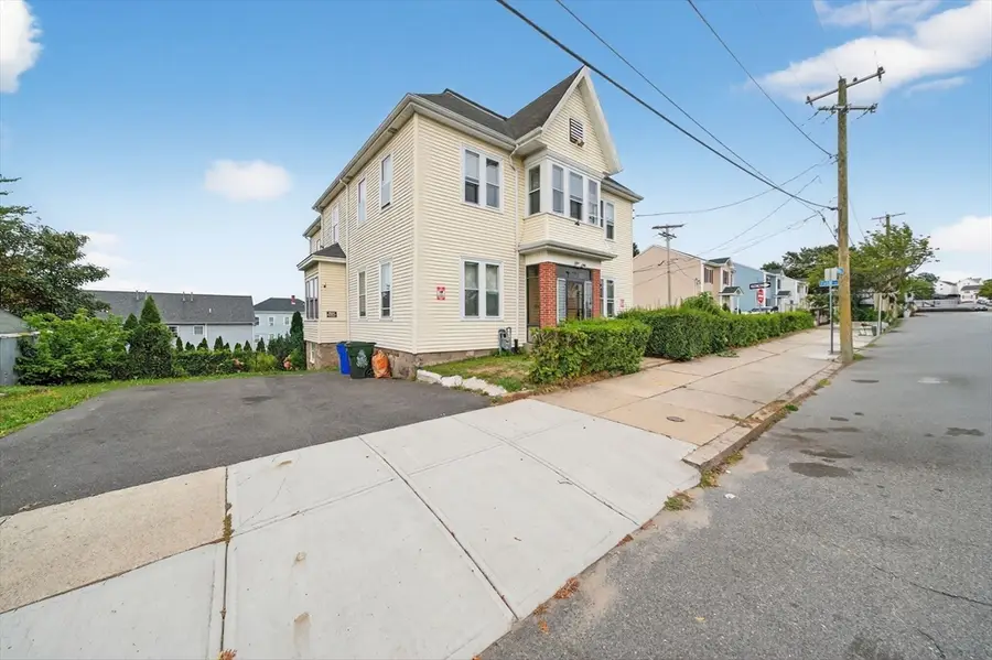 420 Bradford Avenue, Fall River, MA 02721 - Image #2