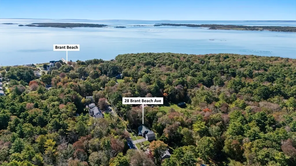 28 Brant Beach Ave, Mattapoisett, MA 02739 - Image #1