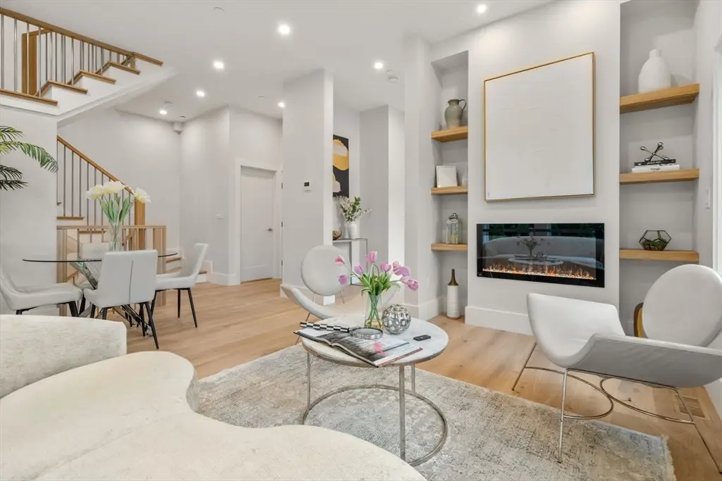 2202 Commonwealth Ave #1, Newton, MA 02466 - Image #1