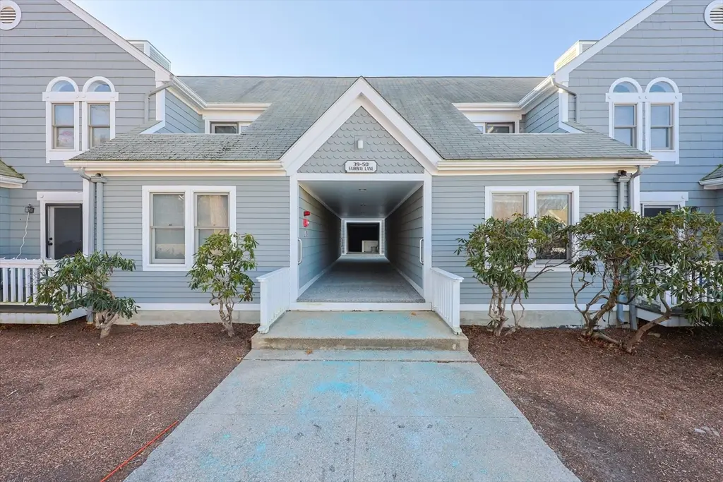 43 Fairway Ln #43, Blackstone, MA 01504 - Image #1