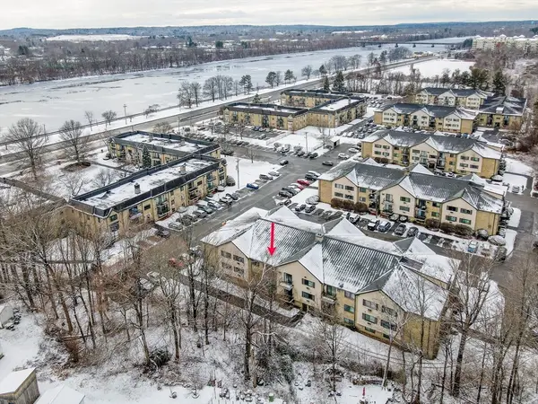 307 Pawtucket Blvd #24, Lowell, MA 01854