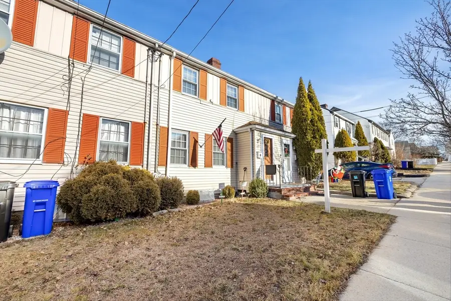 33 Wyllis Ave, Malden, MA 02148 - Image #3