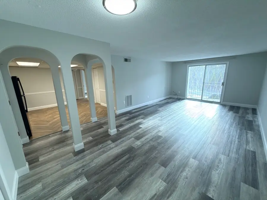 8 Shadowbrook Ln #41, Milford, MA 01757 - Image #3