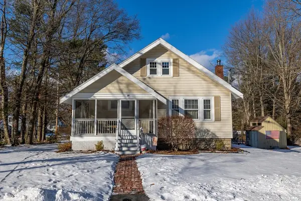 57 Old Elm St, Billerica, MA 01862
