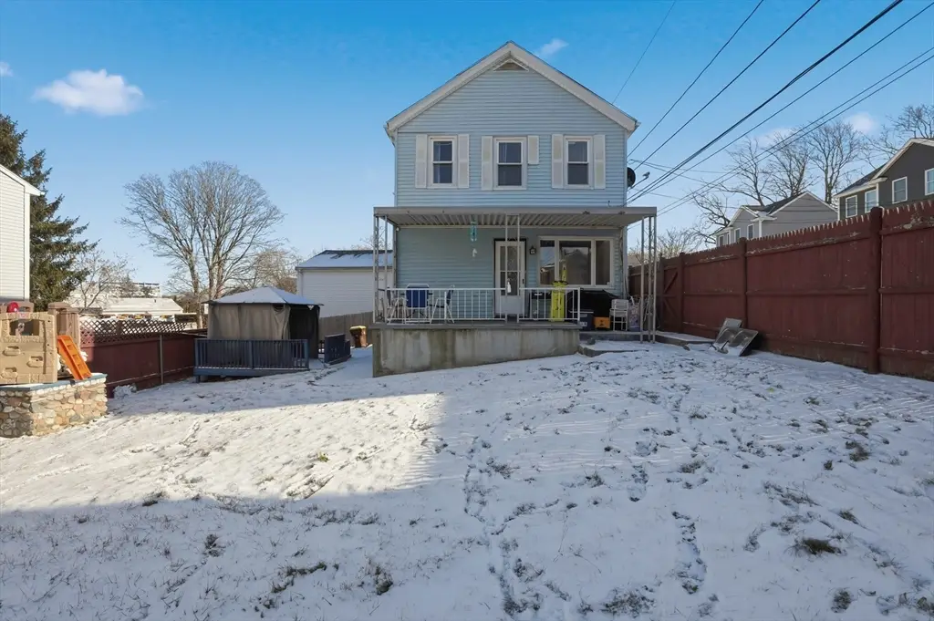 364 Tecumseh Street, Fall River, MA 02721 - Image #1
