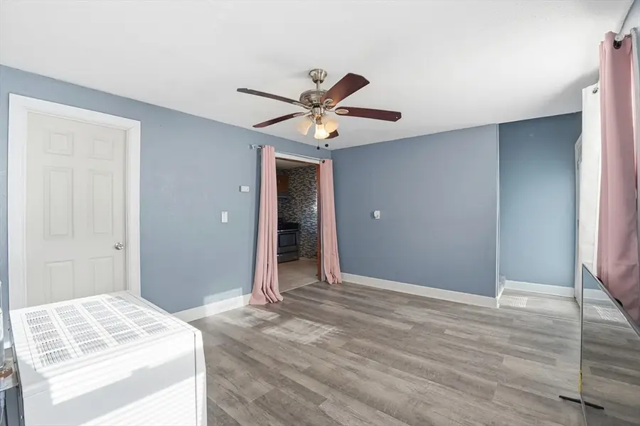 364 Tecumseh Street, Fall River, MA 02721 - Image #3