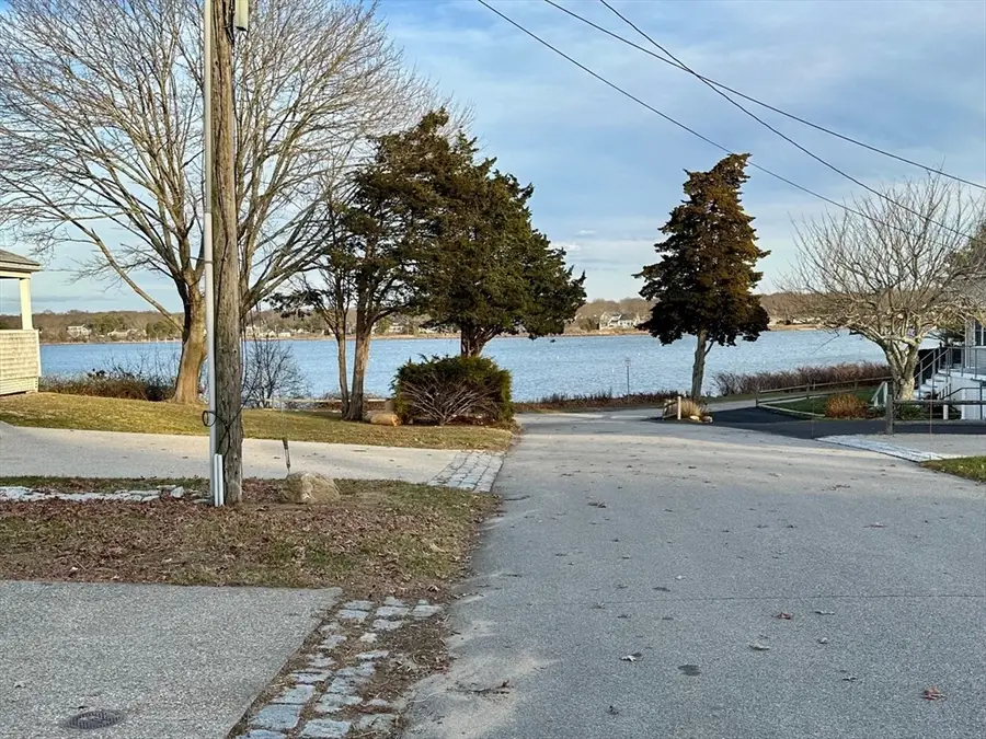 70 Cypress Street, Teaticket, MA 02536 - Image #3