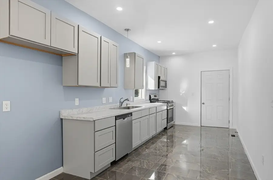 57 Washburn St, New Bedford, MA 02740 - Image #3