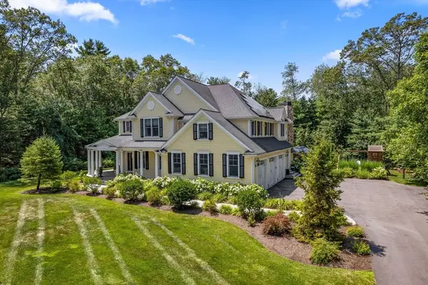 161 Farm St, Dover, MA 02030