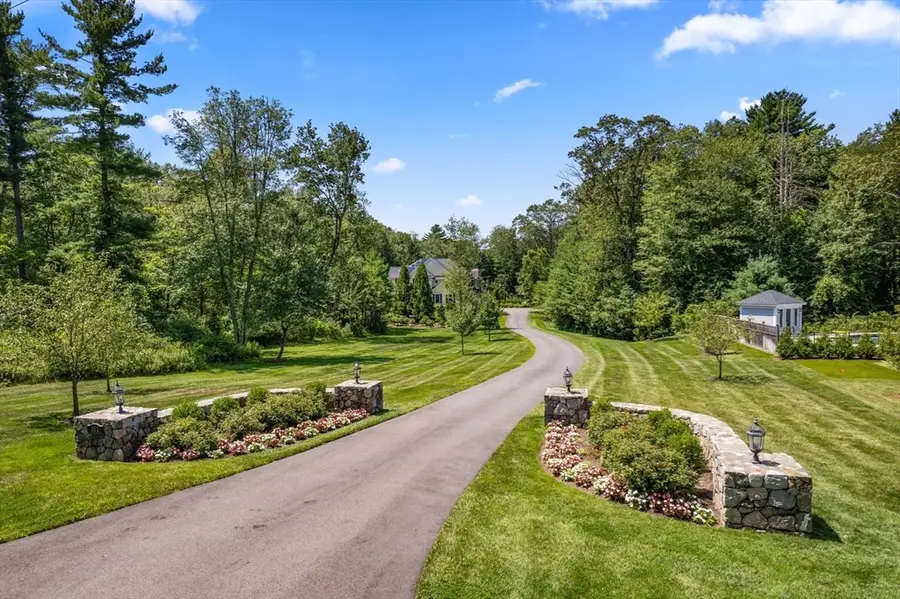 161 Farm St, Dover, MA 02030 - Image #2