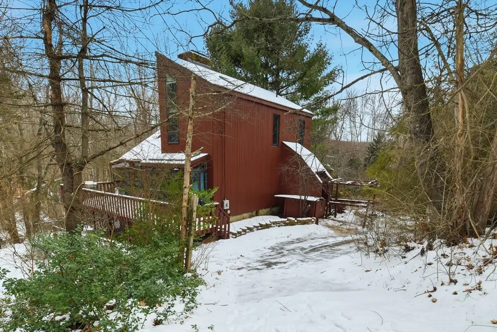 190 Dunhamtown Palmer Rd, Brimfield, MA 01010 - Image #1