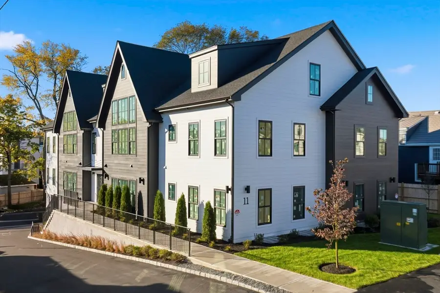 11 Boynton Street #204, Swampscott, MA 01907 - Image #3