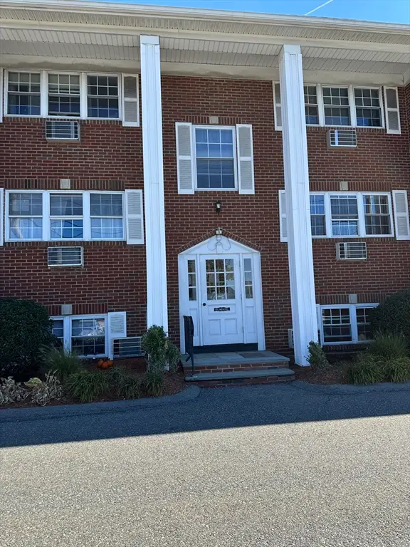 98 Main St #G2, Stoneham, MA 02180 - Image #1
