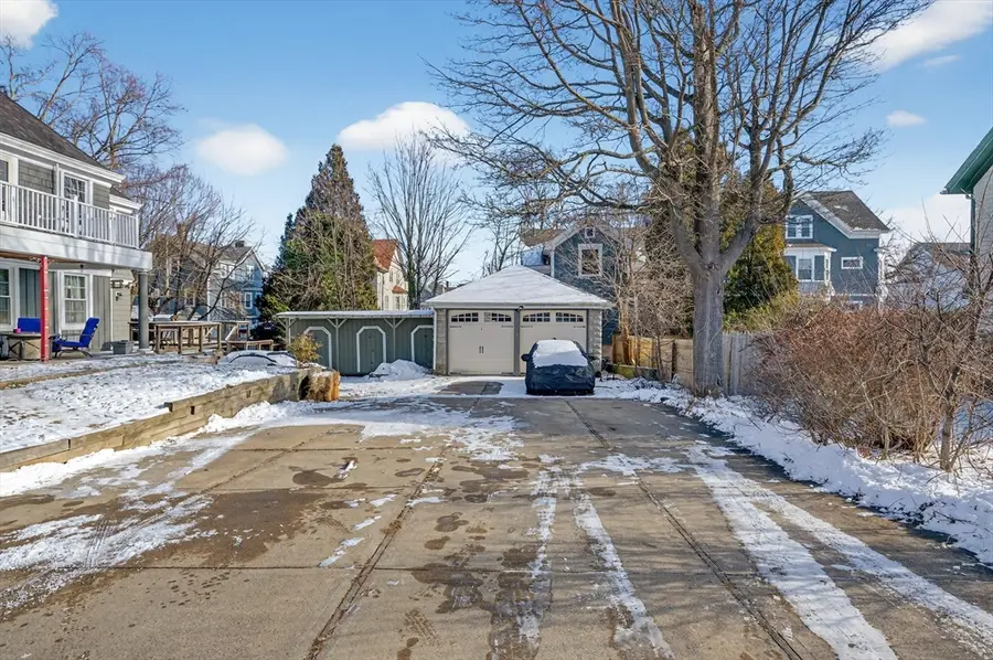 499 Hanover St, Fall River, MA 02720 - Image #3