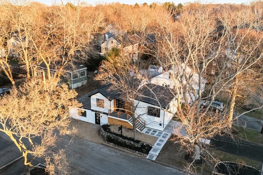 1 Knollwood Road, Marblehead, MA 01945 - Image #3
