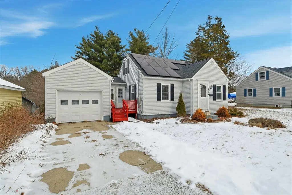 2064 Oak St, Three Rivers, MA 01080 - Image #1