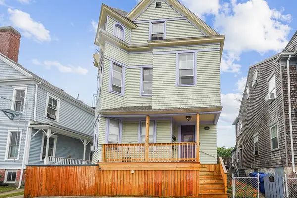 393 Pleasant St, New Bedford, MA 02740