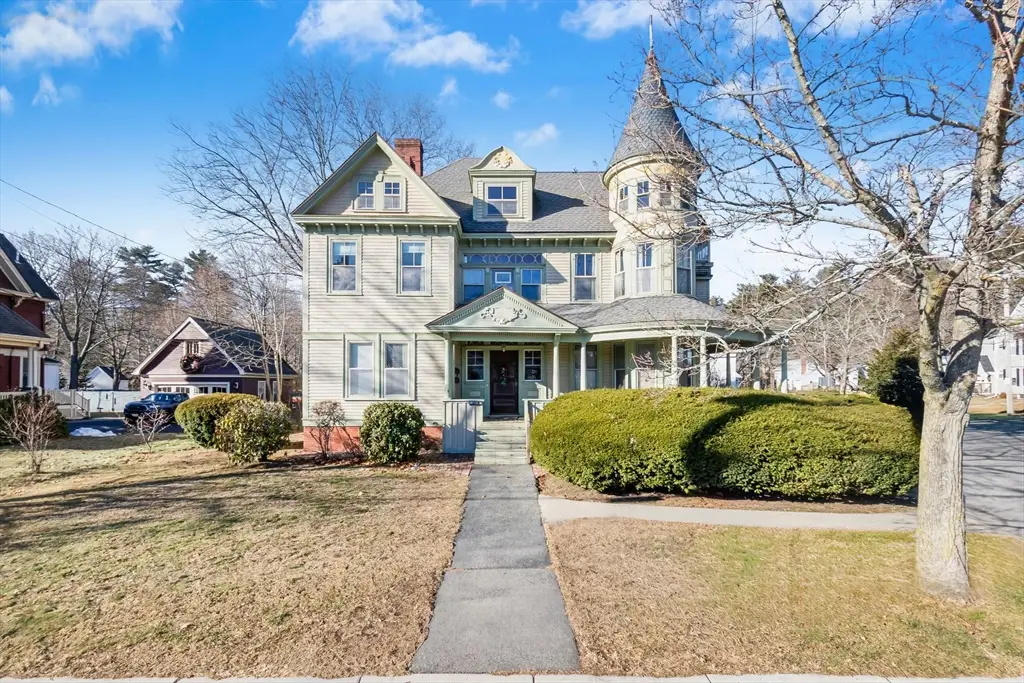 1 Hillside Ave #3, Amesbury, MA 01913 - Image #1