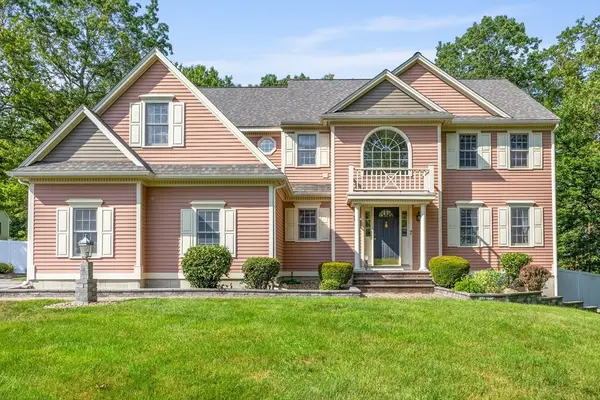 7 Eagle's Nest Road, Westford, MA 01886