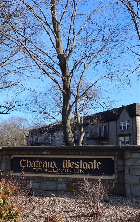 502 Oak St #12, Brockton, MA 02301