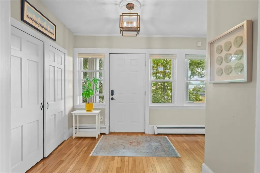 201 Humphrey St #2, Marblehead, MA 01945 - Image #1