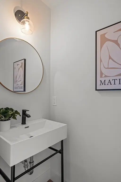 27-29 Dartmouth St #1, Arlington, MA 02474 - Image #2