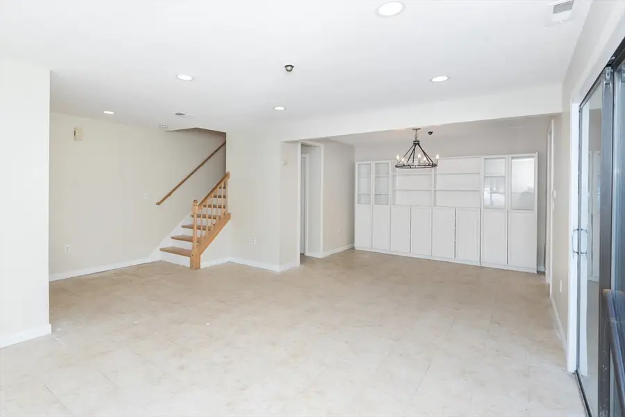 468 Island St #468, Stoughton, MA 02072 - Image #3