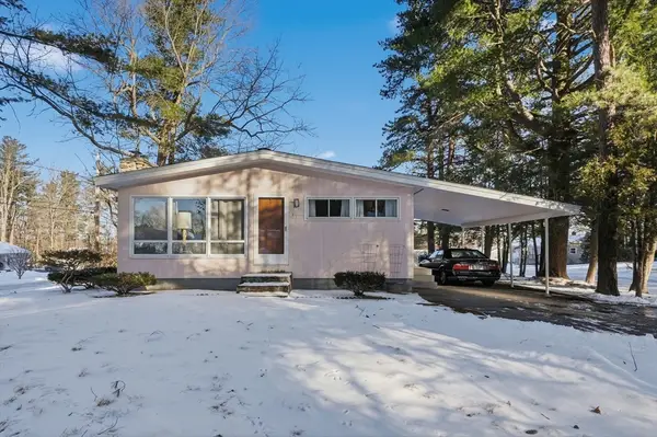 27 Thurston Pl, Fitchburg, MA 01420