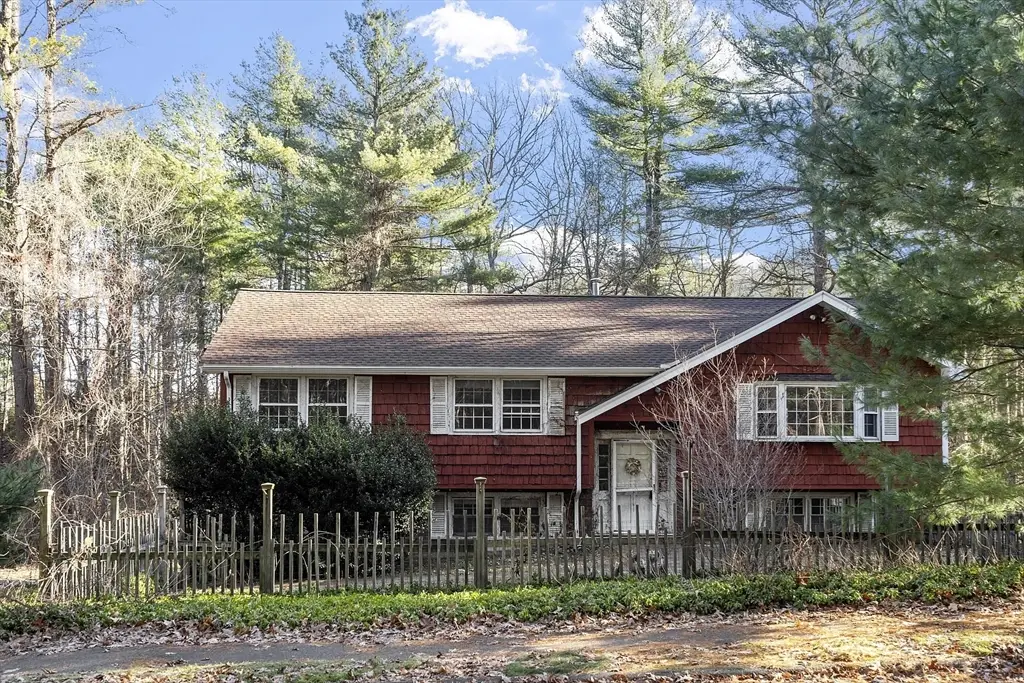 48 Meadowbrook Rd, Bedford, MA 01730 - Image #1