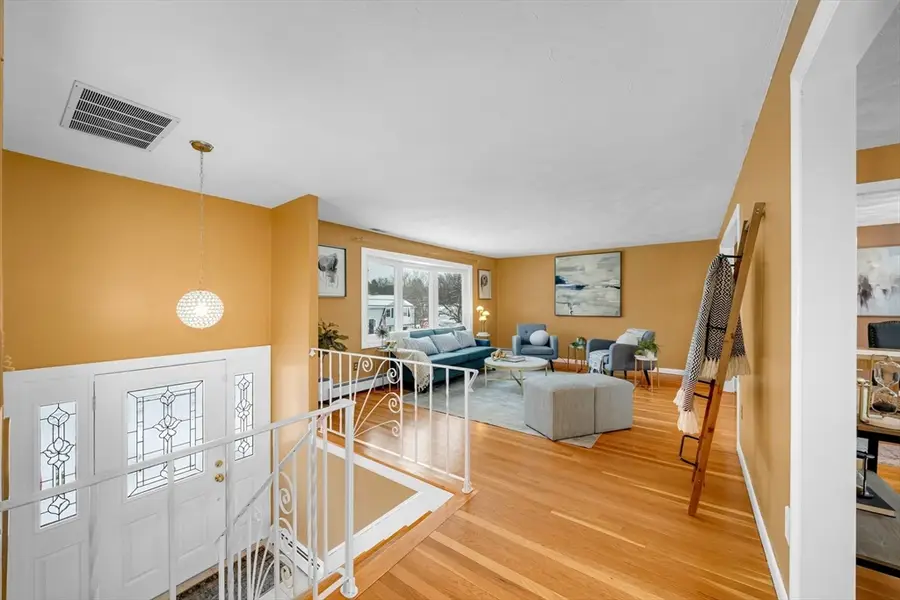 14 Magna Rd, Methuen, MA 01844 - Image #2