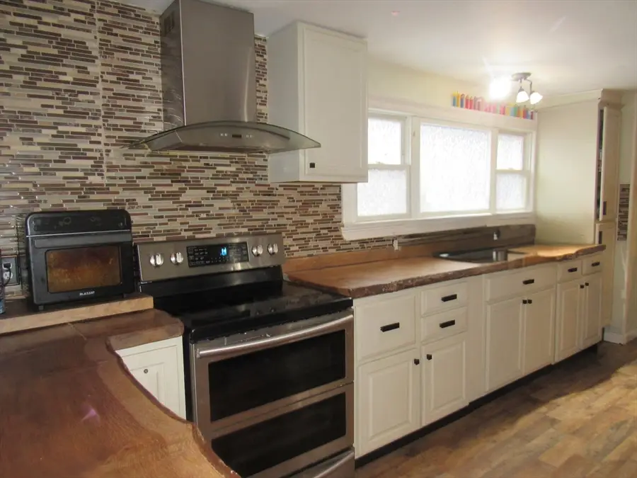 4 Linden Ct, New Bedford, MA 02740 - Image #3