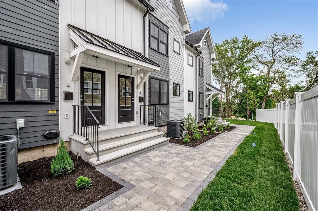 1514 Gorham Street #5, Lowell, MA 01852 - Image #1