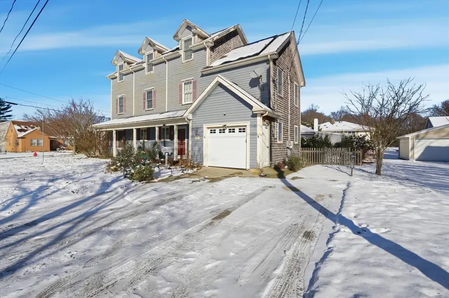 46 Lilac Ave, Somerset, MA 02726 - Image #2