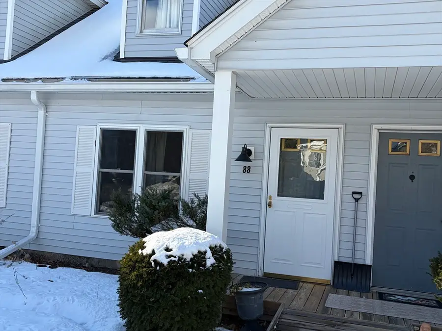 88 Pines Edge Dr #88, Northampton, MA 01060 - Image #2
