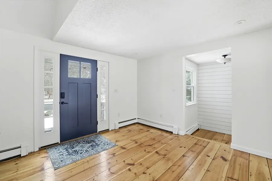 34 Flintlock Ridge Rd, Cohasset, MA 02025 - Image #2