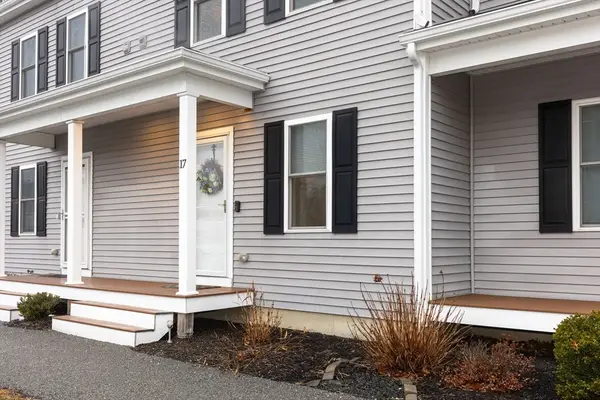 17 Landing Way #17, Lakeville, MA 02347