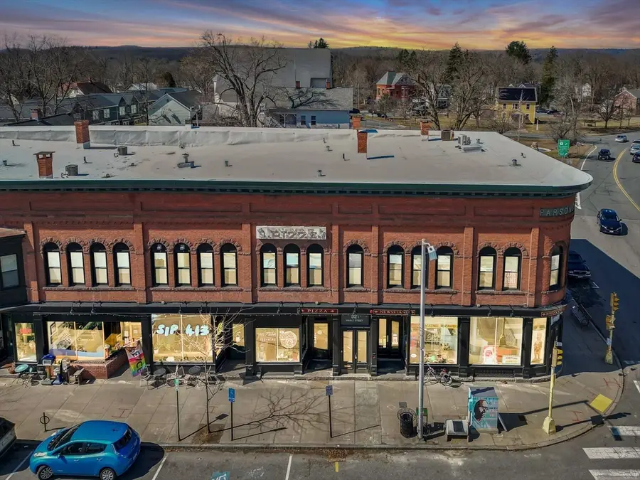 76 Maple St, Northampton, MA 01062 - Image #2